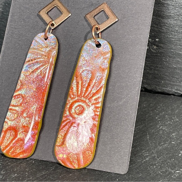 Hand Crafted Iridescent Dangle Earrings - Picture 13 of 15